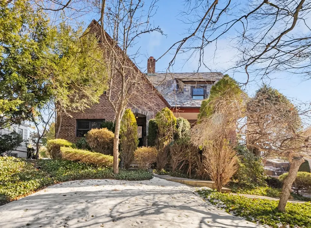 18 Cherwing Road Yonkers NY 10701