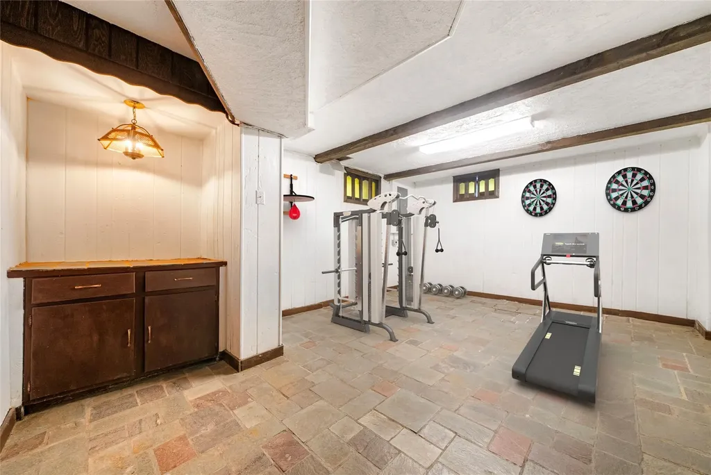 18 Cherwing Road Yonkers NY 10701