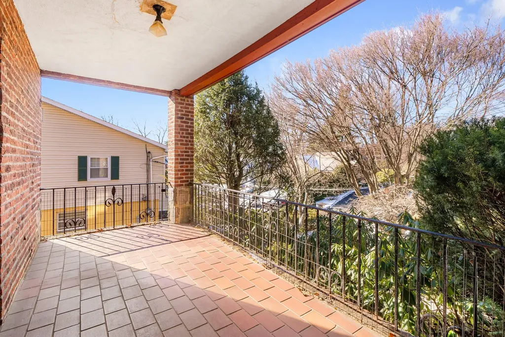 18 Cherwing Road Yonkers NY 10701