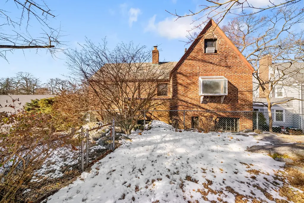 18 Cherwing Road Yonkers NY 10701