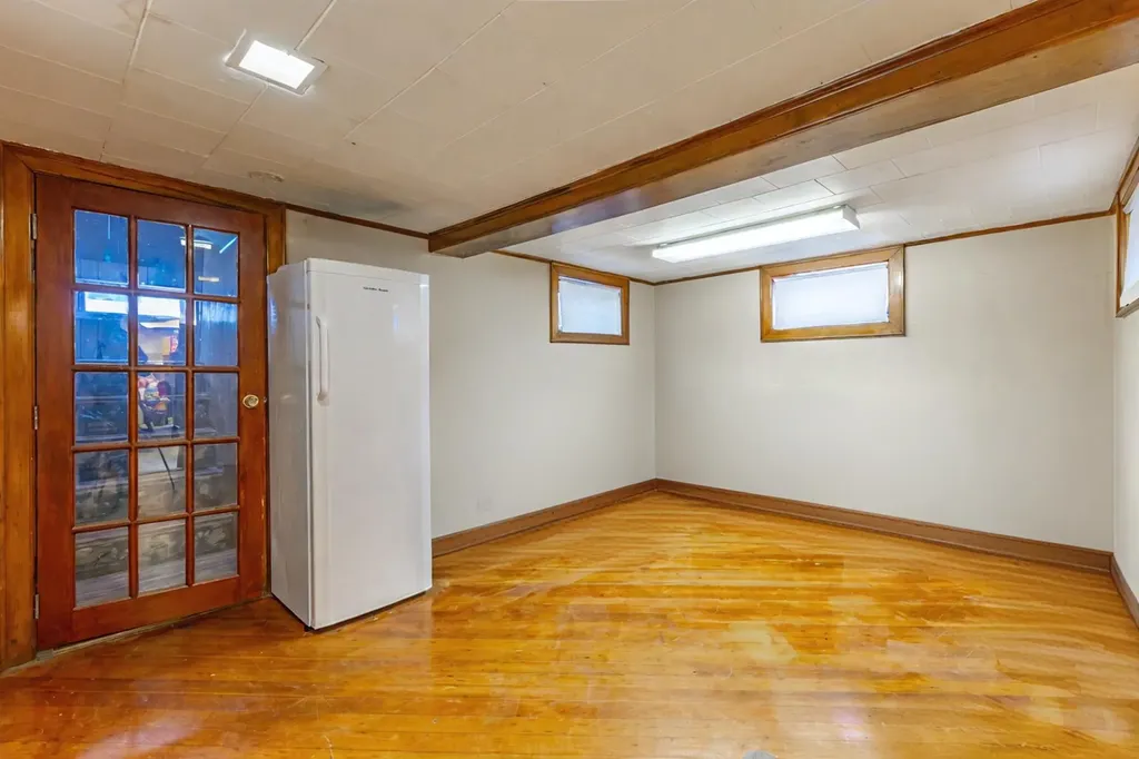 45 S Oregon Road West Babylon NY 11704