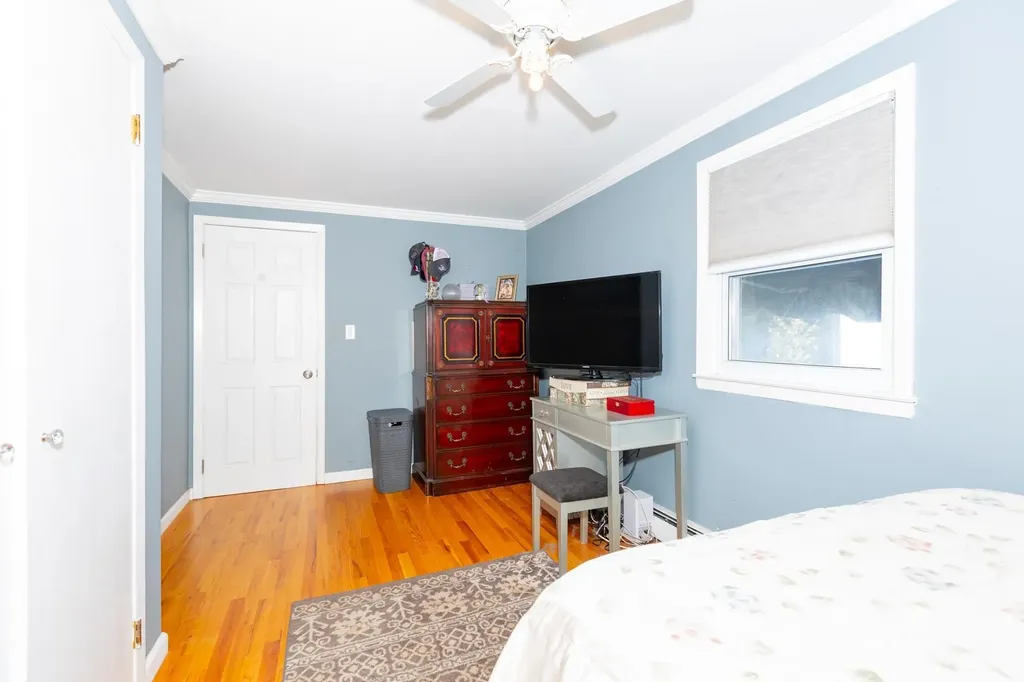 45 S Oregon Road West Babylon NY 11704