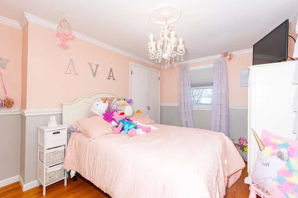 45 S Oregon Road West Babylon NY 11704