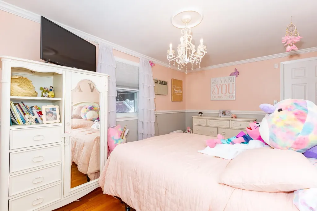 45 S Oregon Road West Babylon NY 11704