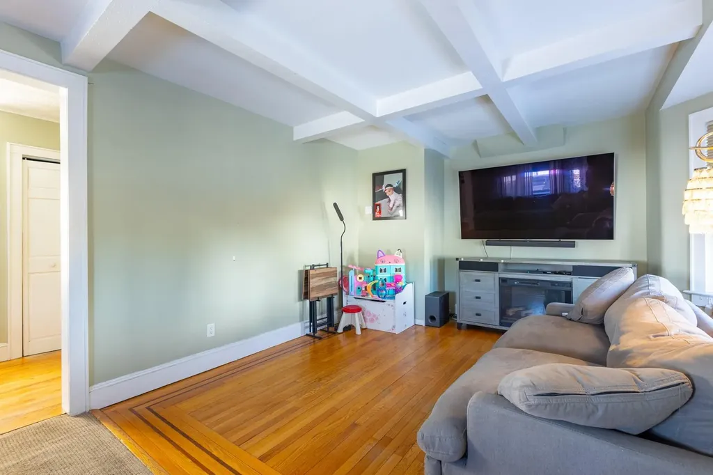 45 S Oregon Road West Babylon NY 11704