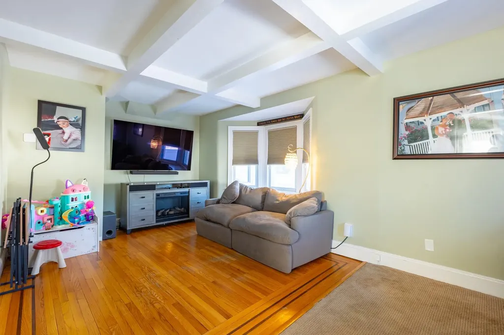45 S Oregon Road West Babylon NY 11704