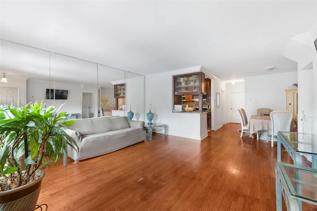 727 Lexington Avenue Brooklyn NY 11221
