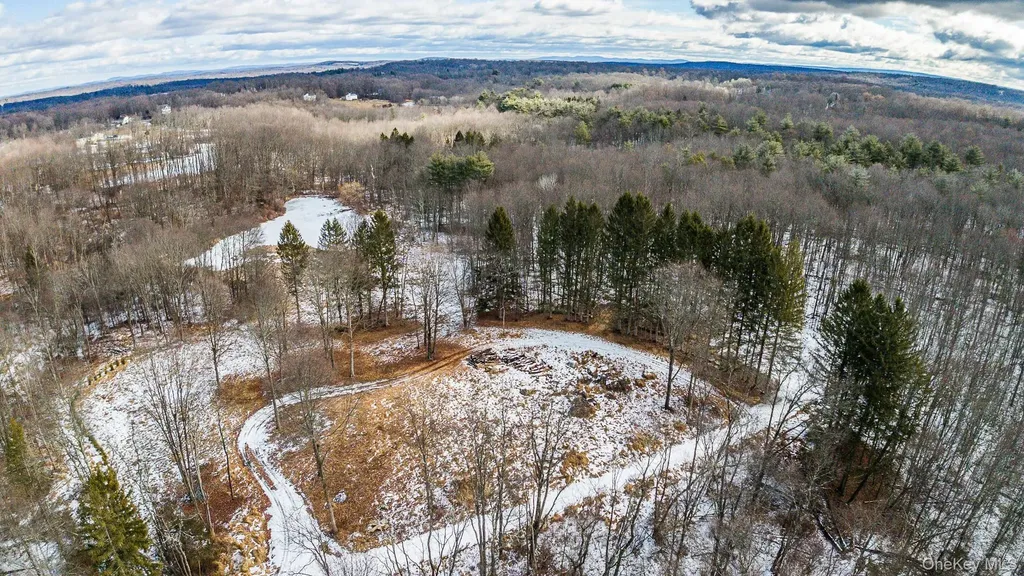 64 Seaman Road Middletown NY 10941