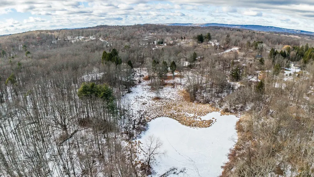 64 Seaman Road Middletown NY 10941