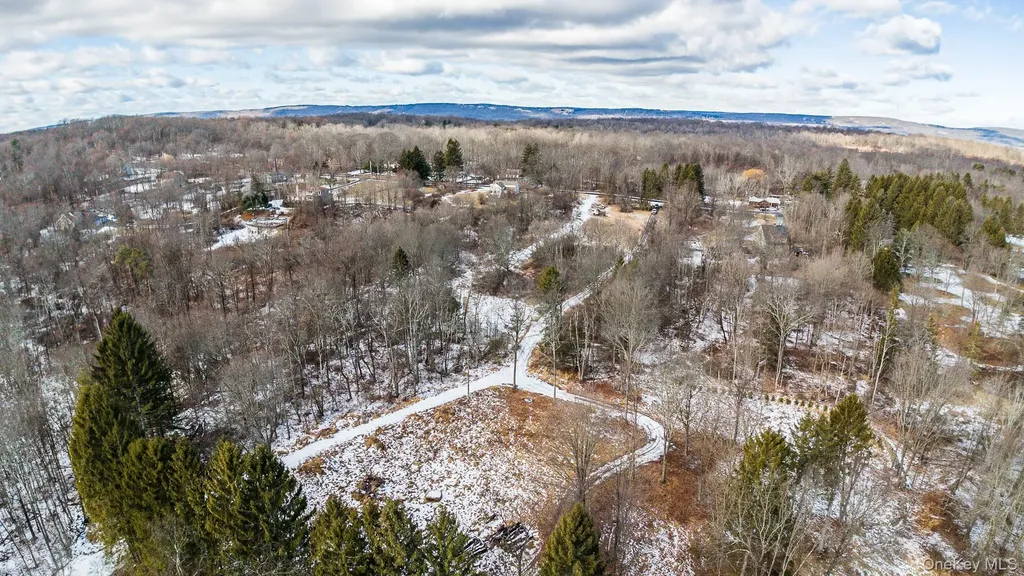 64 Seaman Road Middletown NY 10941