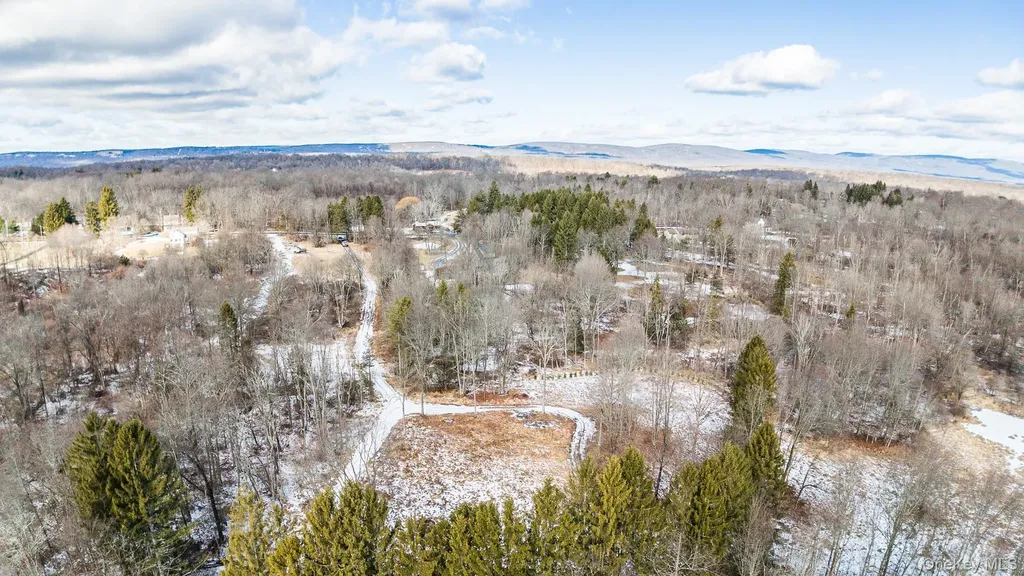 64 Seaman Road Middletown NY 10941