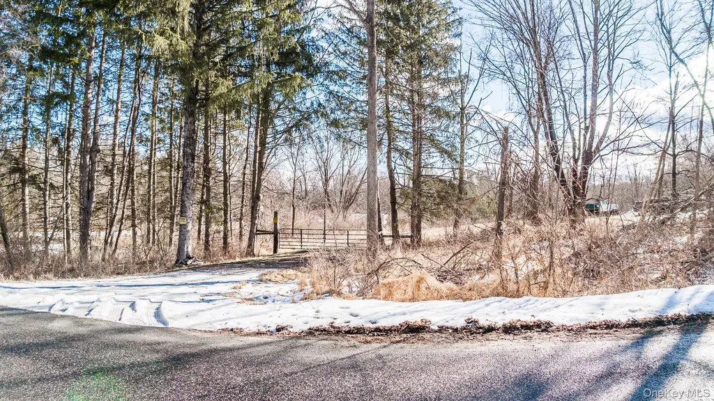64 Seaman Road Middletown NY 10941