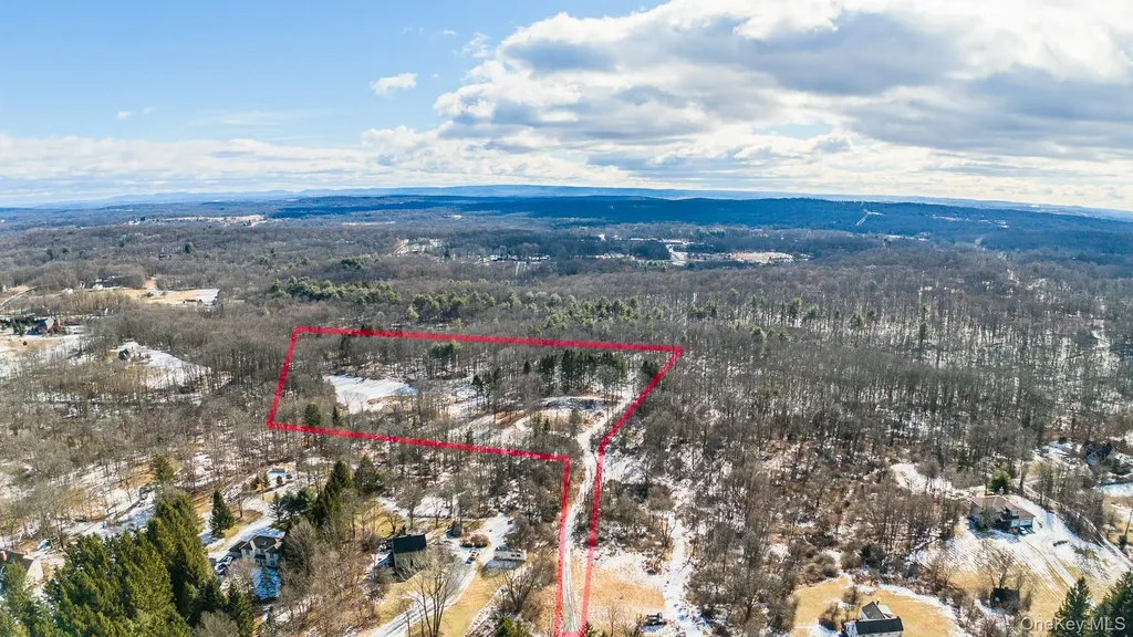 64 Seaman Road Middletown NY 10941