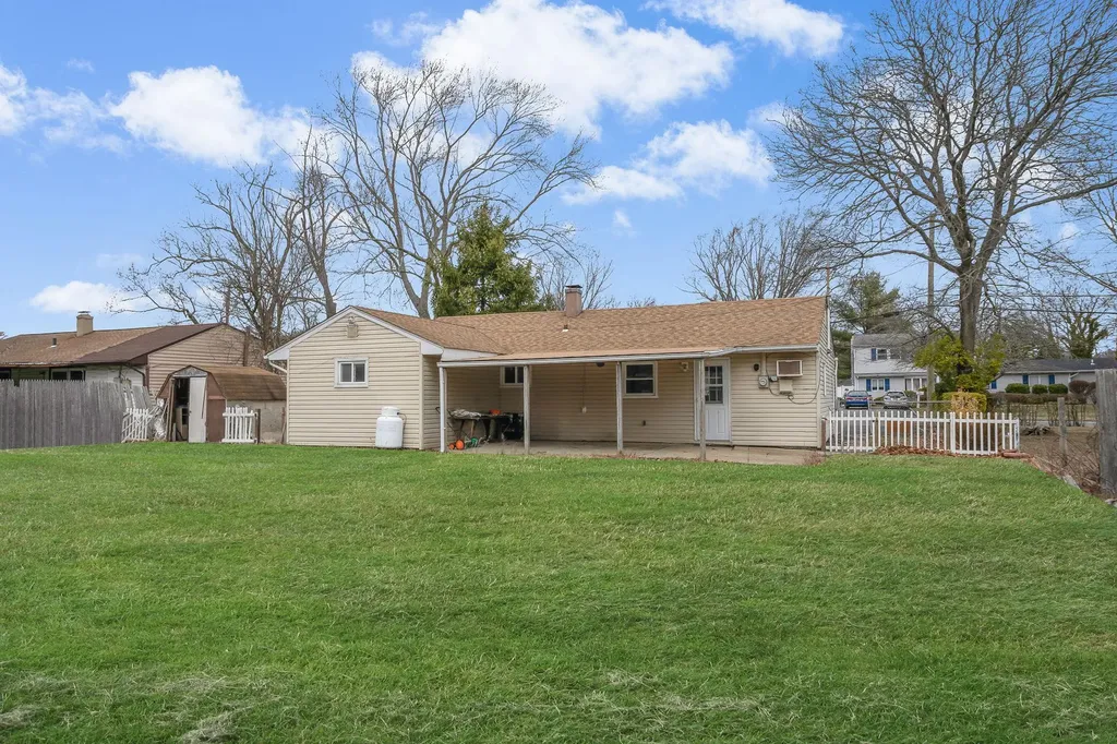 12 Stewart Street Bay Shore NY 11706