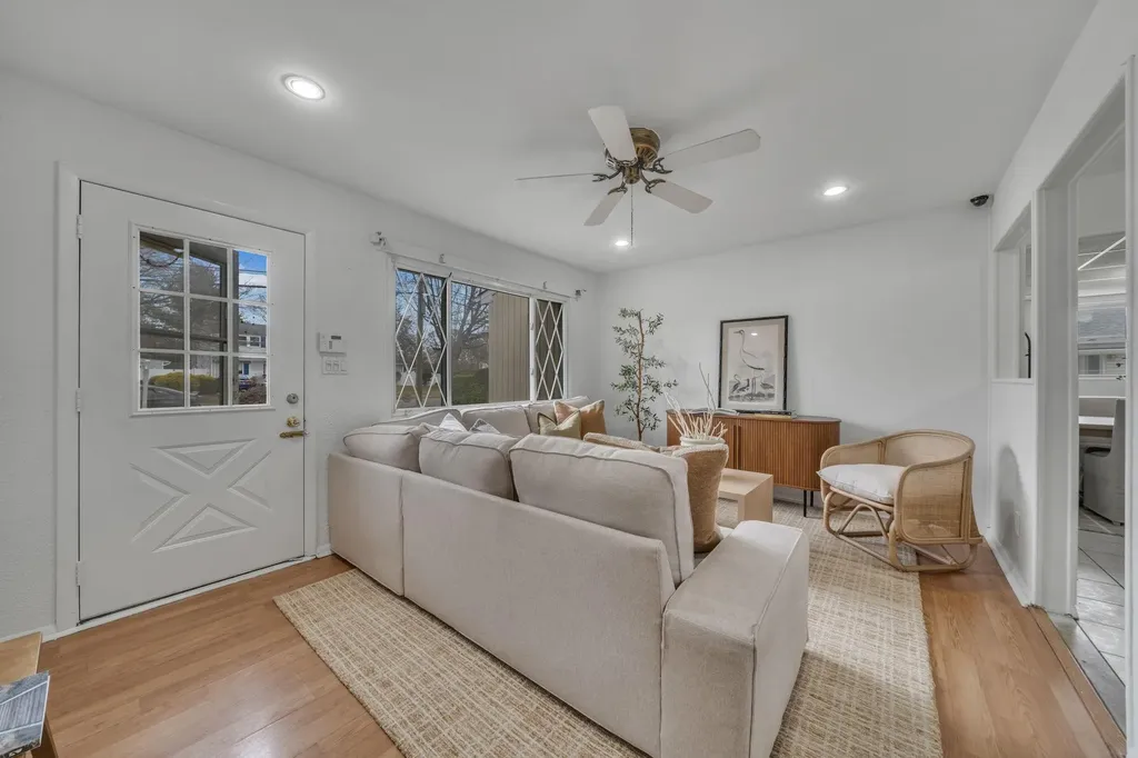 12 Stewart Street Bay Shore NY 11706