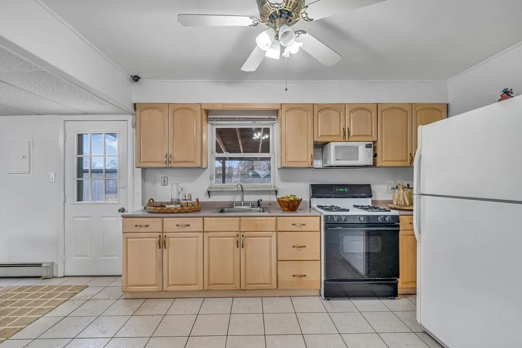 12 Stewart Street Bay Shore NY 11706