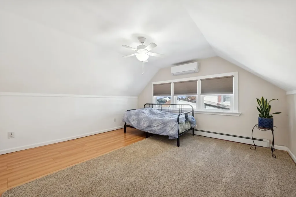 13 Daisy Lane Levittown NY 11756