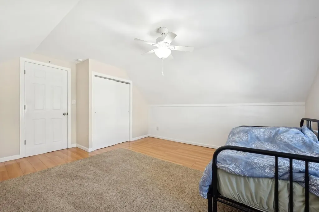 13 Daisy Lane Levittown NY 11756
