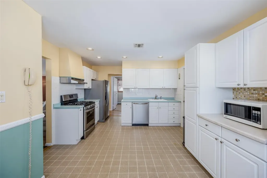 115 State Street Merrick NY 11566