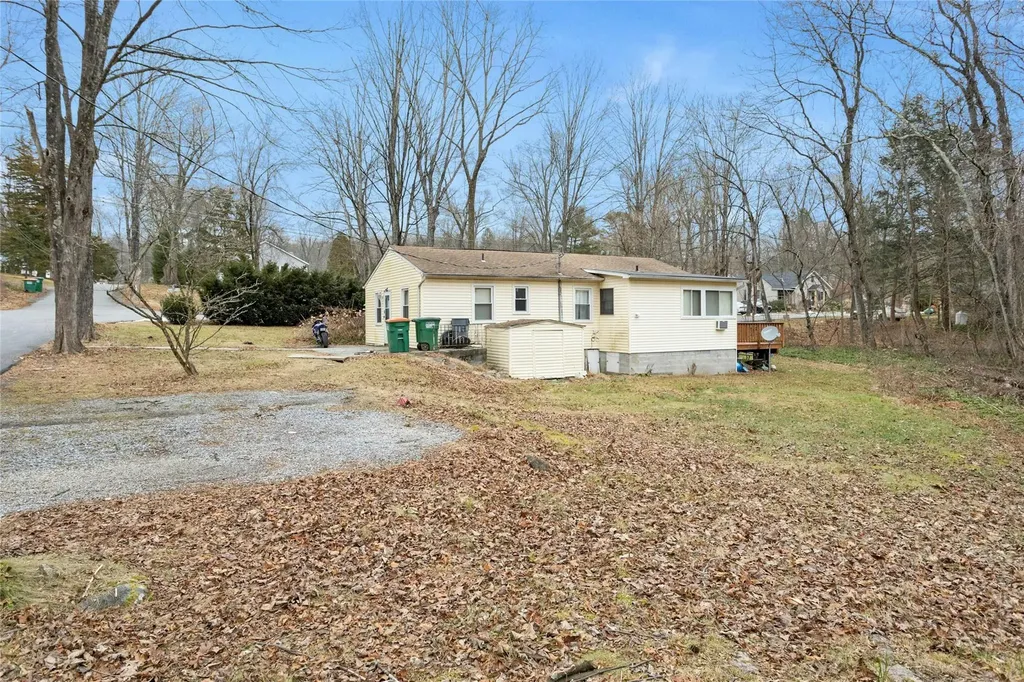 22 Edwin Street Putnam Valley NY 10579