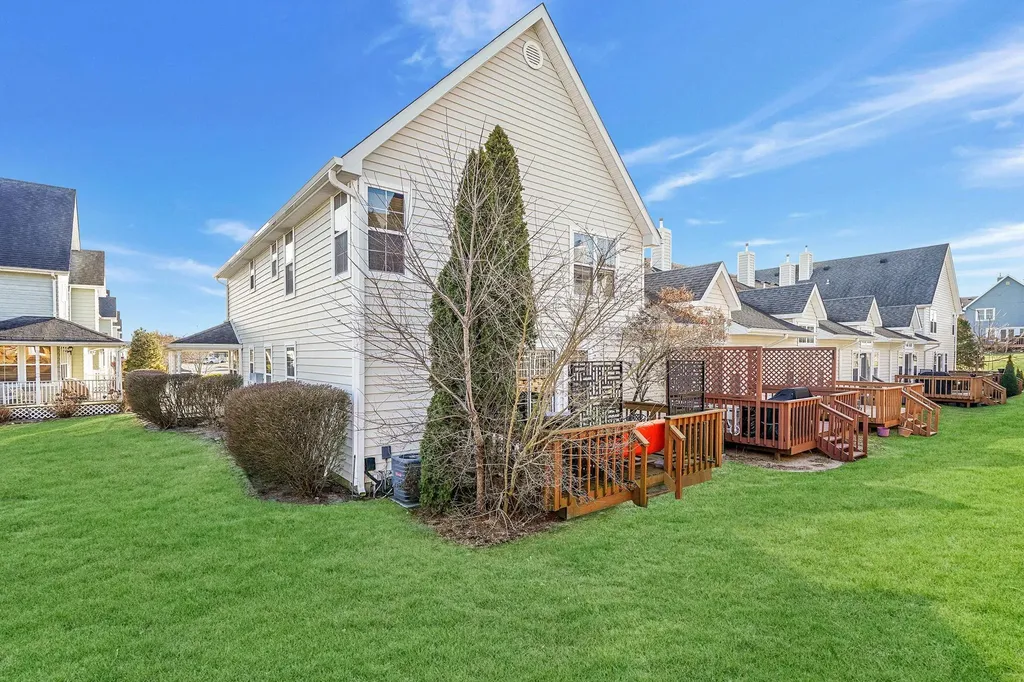 10 Summerfield Circle Central Islip NY 11722