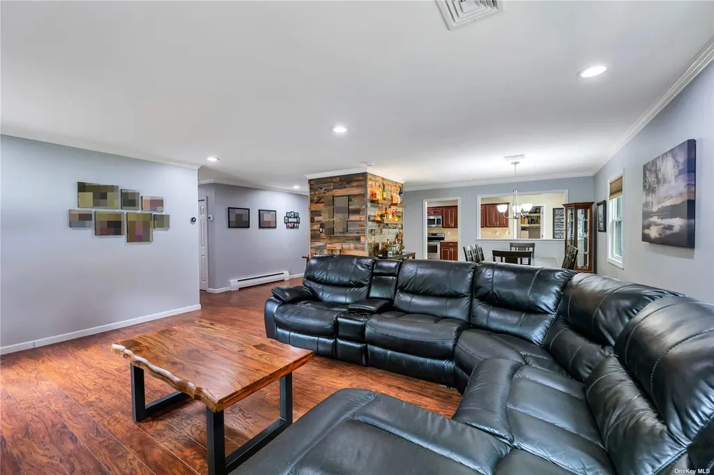 5 Skylark Lane Stony Brook NY 11790