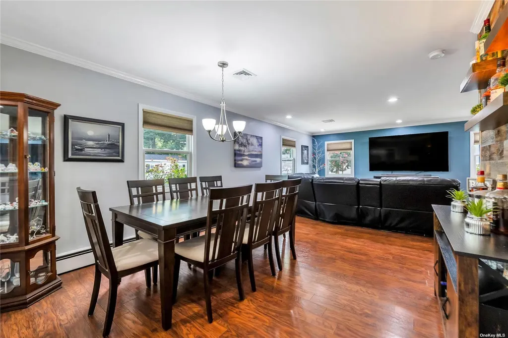 5 Skylark Lane Stony Brook NY 11790