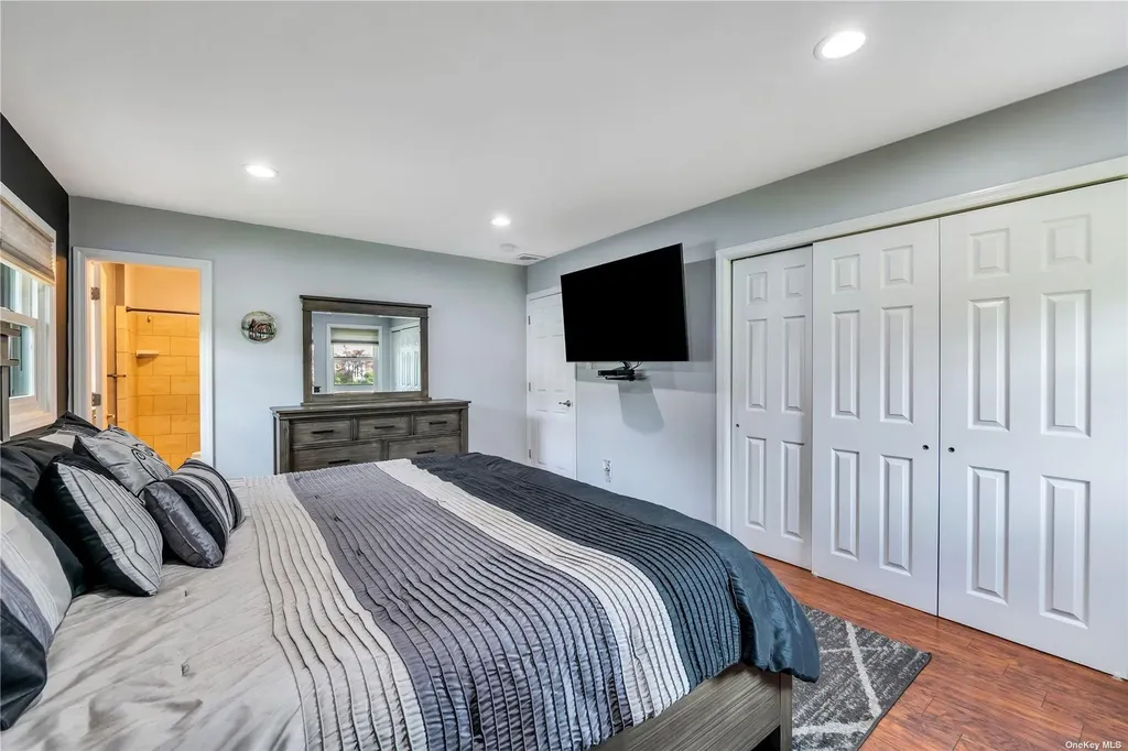 5 Skylark Lane Stony Brook NY 11790