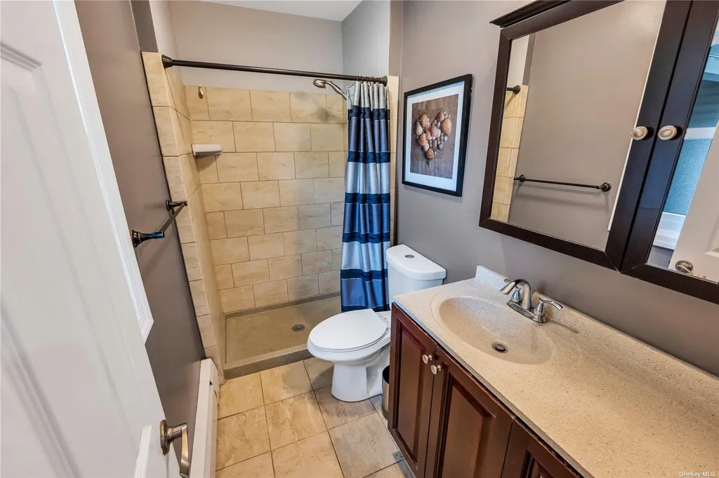 5 Skylark Lane Stony Brook NY 11790