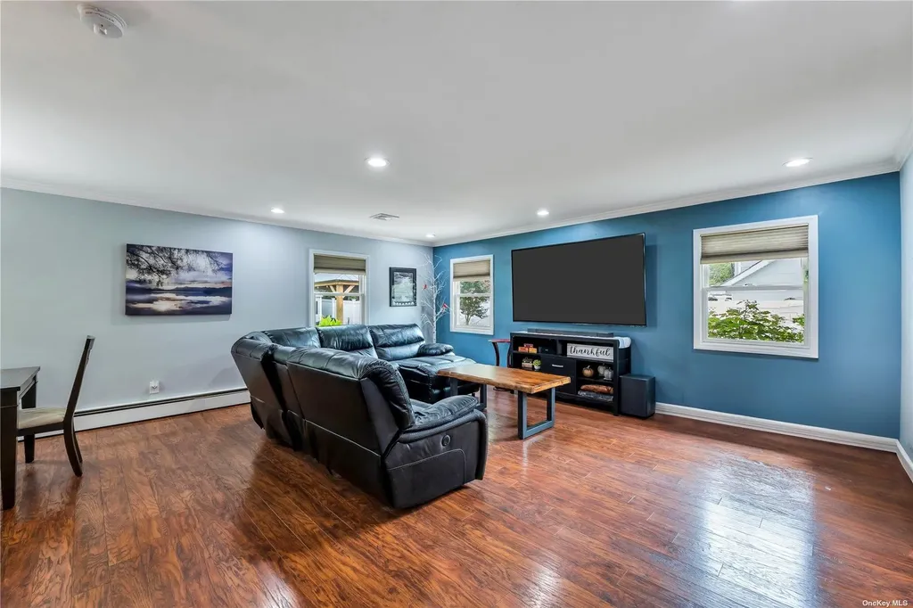 5 Skylark Lane Stony Brook NY 11790