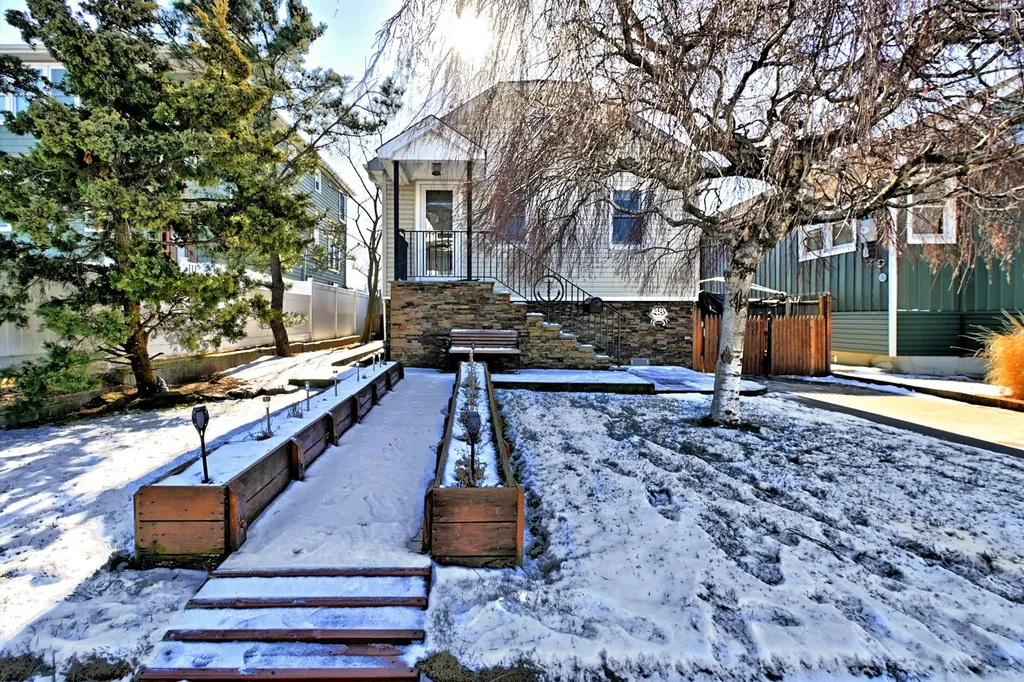 48 Pershing Avenue Babylon NY 11702