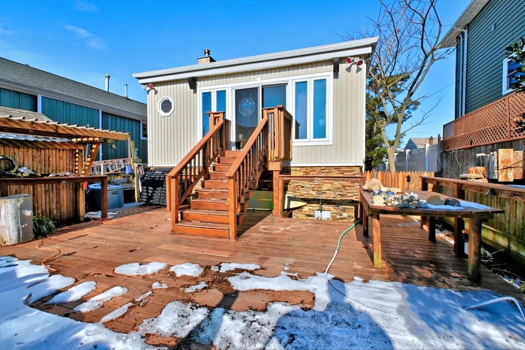 48 Pershing Avenue Babylon NY 11702