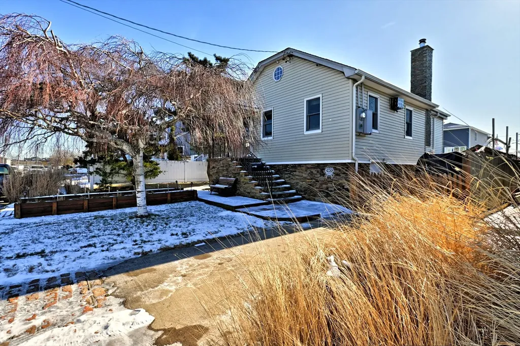48 Pershing Avenue Babylon NY 11702