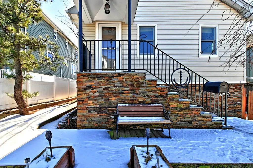 48 Pershing Avenue Babylon NY 11702
