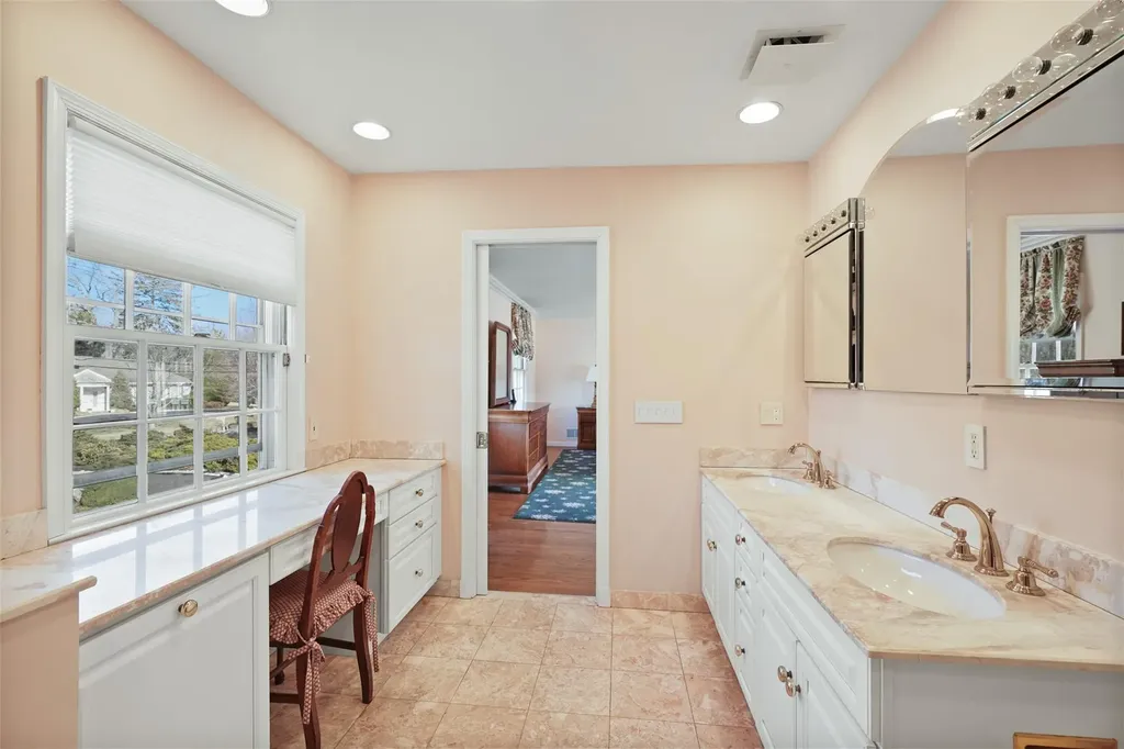 7 Justin Road Harrison NY 10528
