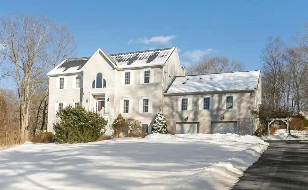 330 Daisy Lane Carmel NY 10512