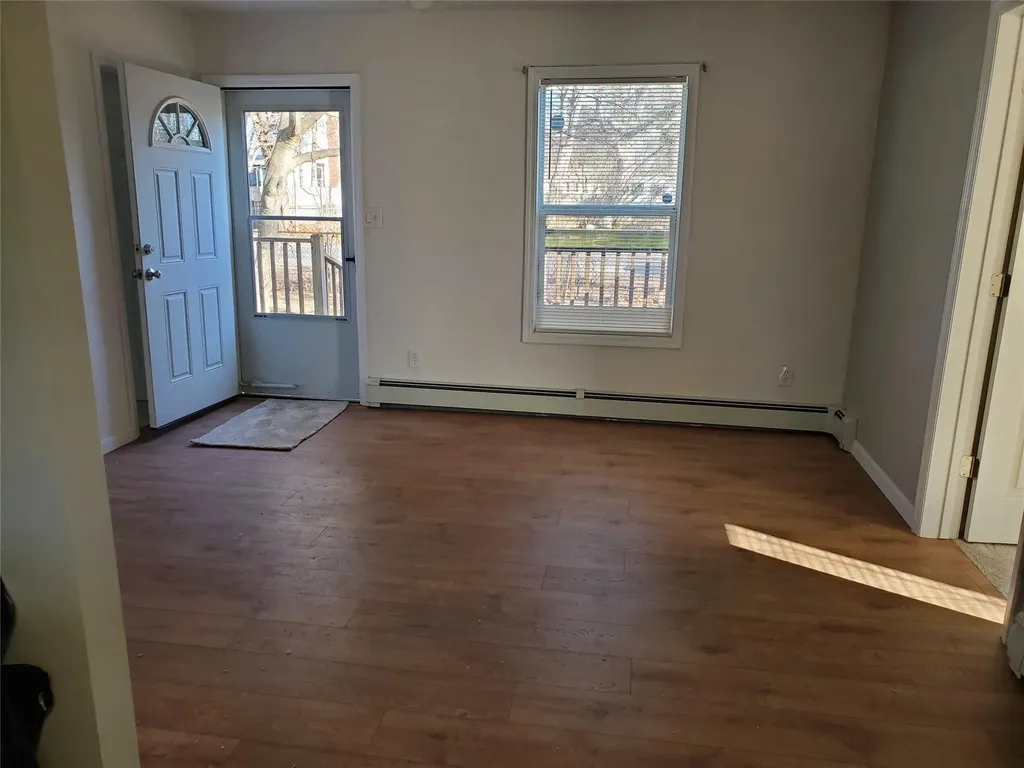 88 Woodside Road Mastic Beach NY 11951