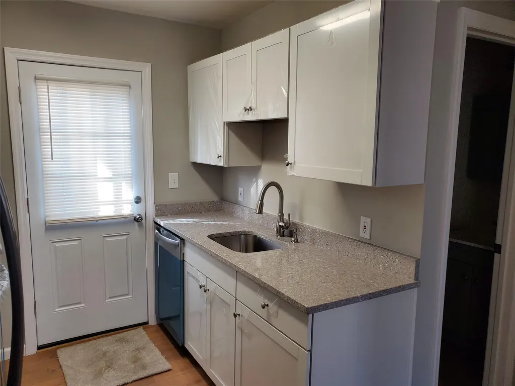 88 Woodside Road Mastic Beach NY 11951