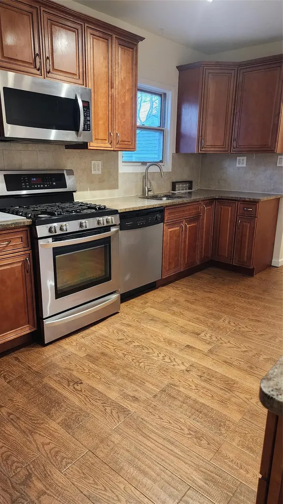 2581 Natta Boulevard Bellmore NY 11710