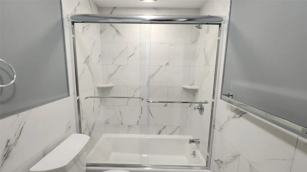 2581 Natta Boulevard Bellmore NY 11710