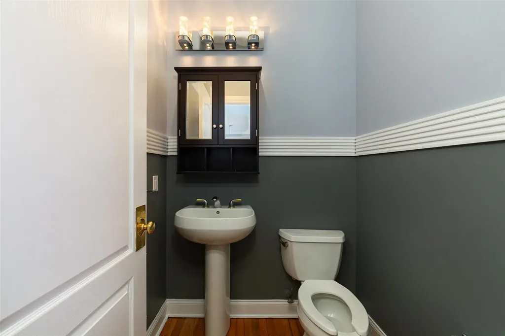 33 Old Field Road Poughkeepsie NY 12603