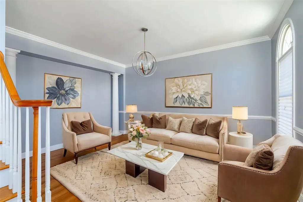 33 Old Field Road Poughkeepsie NY 12603