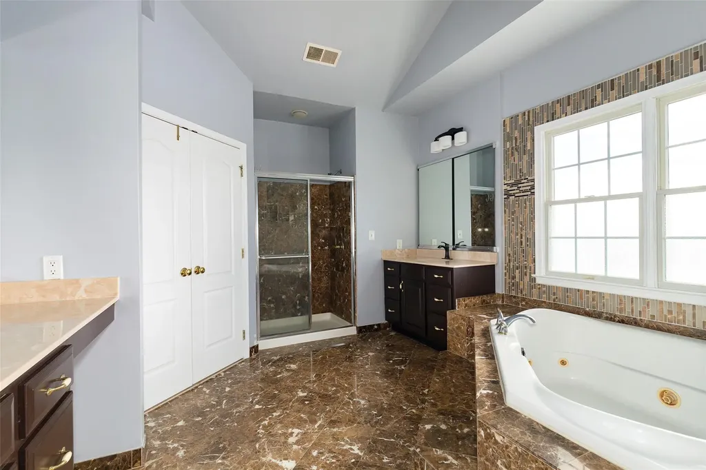 33 Old Field Road Poughkeepsie NY 12603