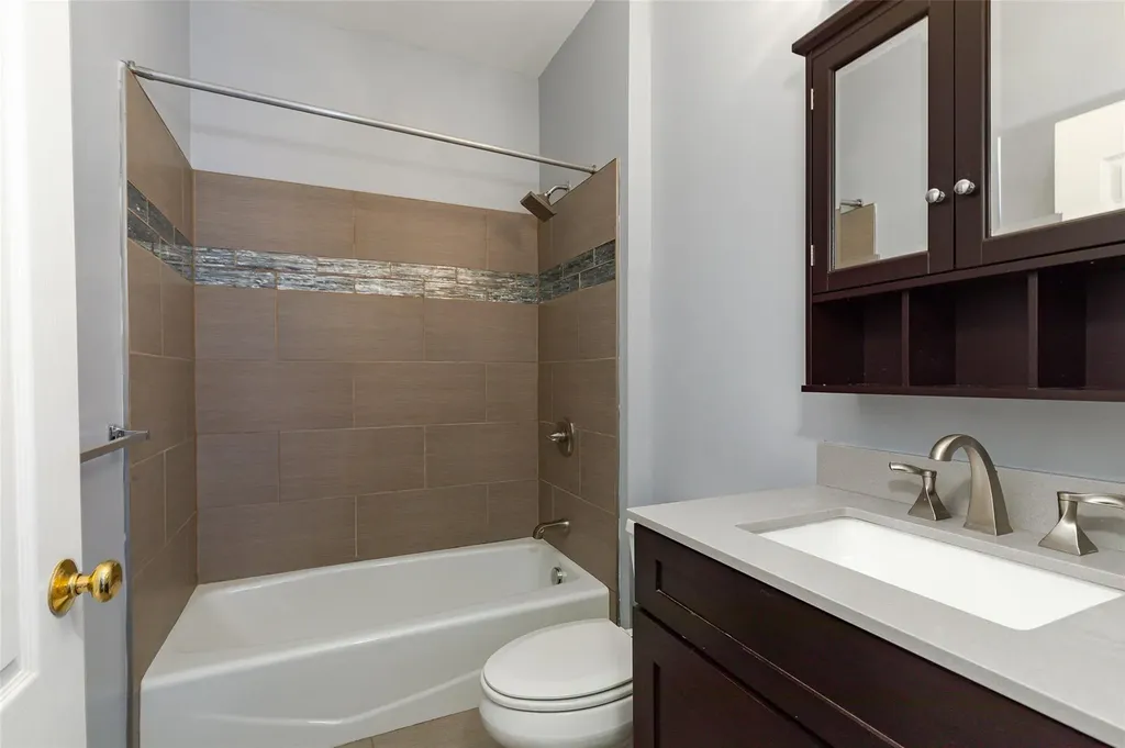 33 Old Field Road Poughkeepsie NY 12603