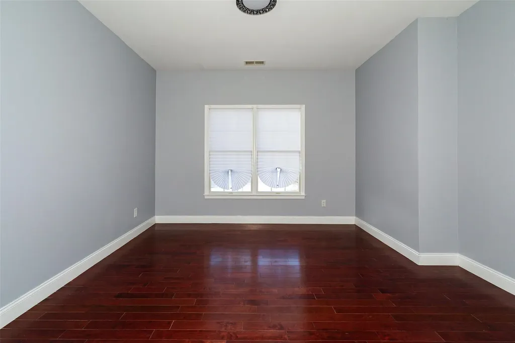 33 Old Field Road Poughkeepsie NY 12603