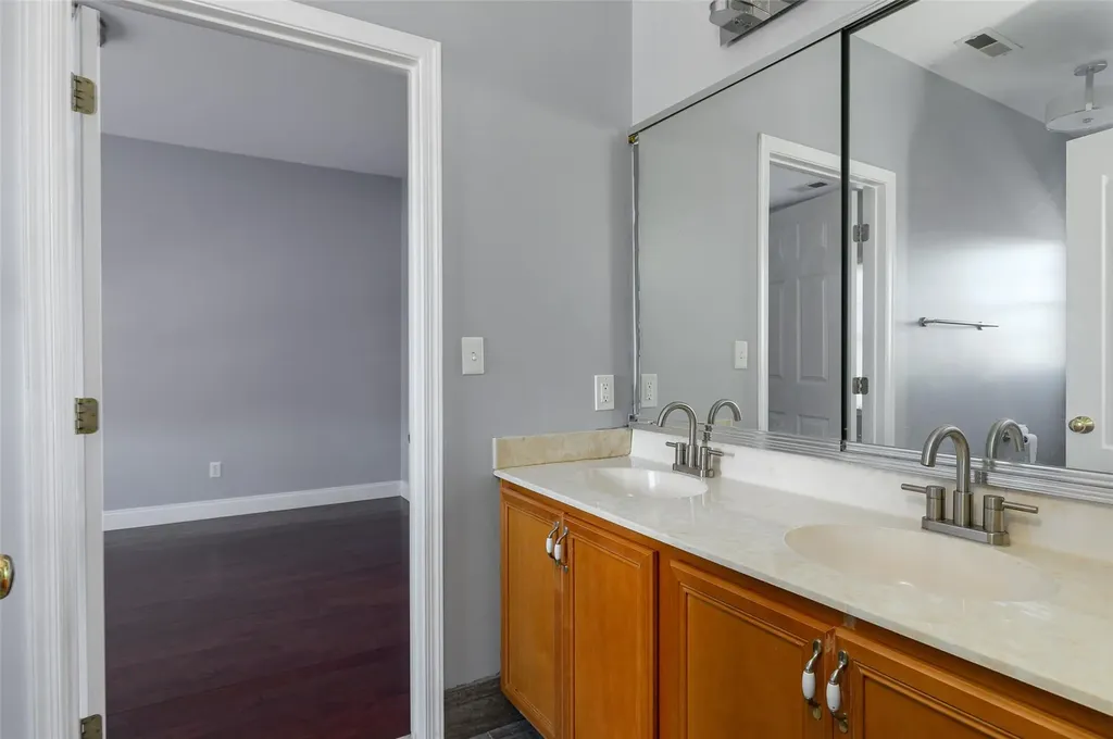 33 Old Field Road Poughkeepsie NY 12603