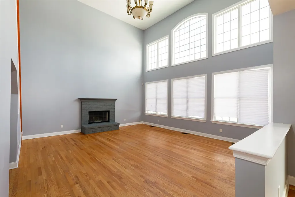 33 Old Field Road Poughkeepsie NY 12603