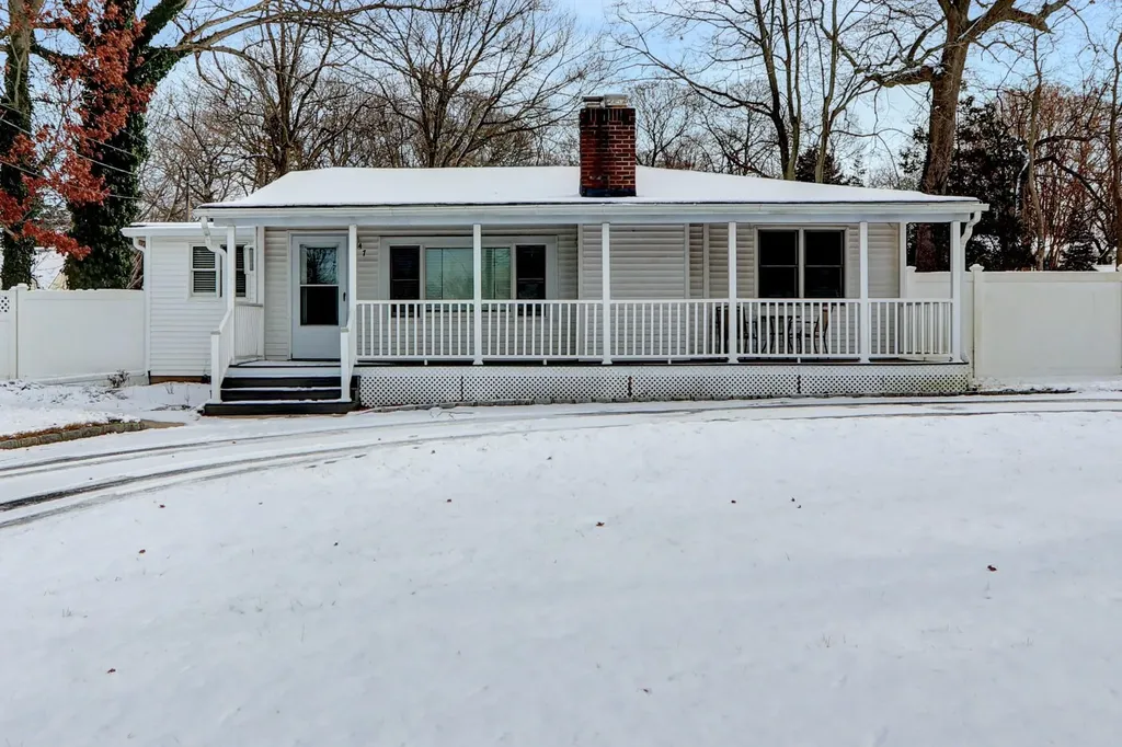 47 Upton Drive Sound Beach NY 11789