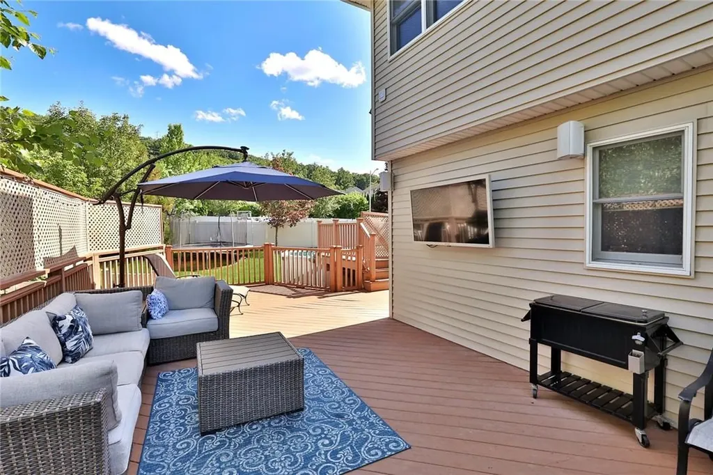 2 Viohl Way Garnerville NY 10923