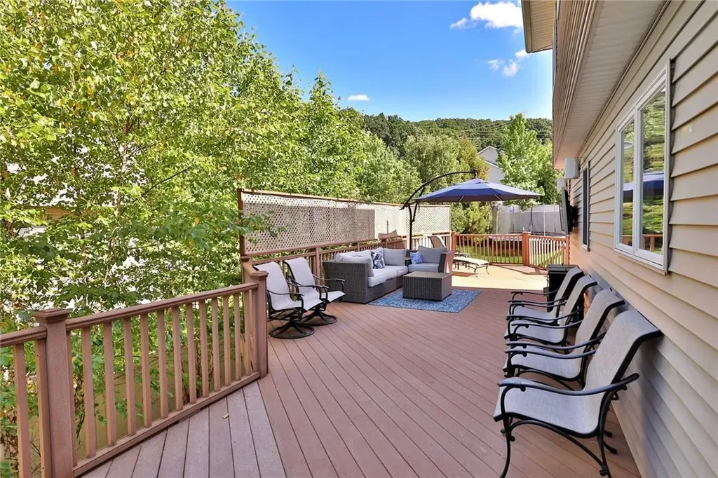 2 Viohl Way Garnerville NY 10923